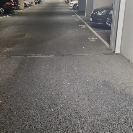 Mountain View Spacious With 2 Parking Daire